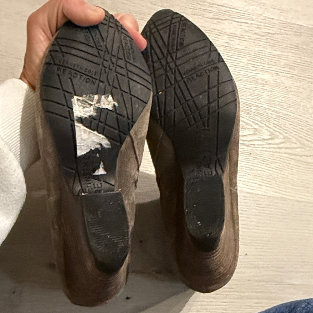 Kenneth Cole Reaction Dark Brown Suede Ankle Booties - Picture 5 of 9